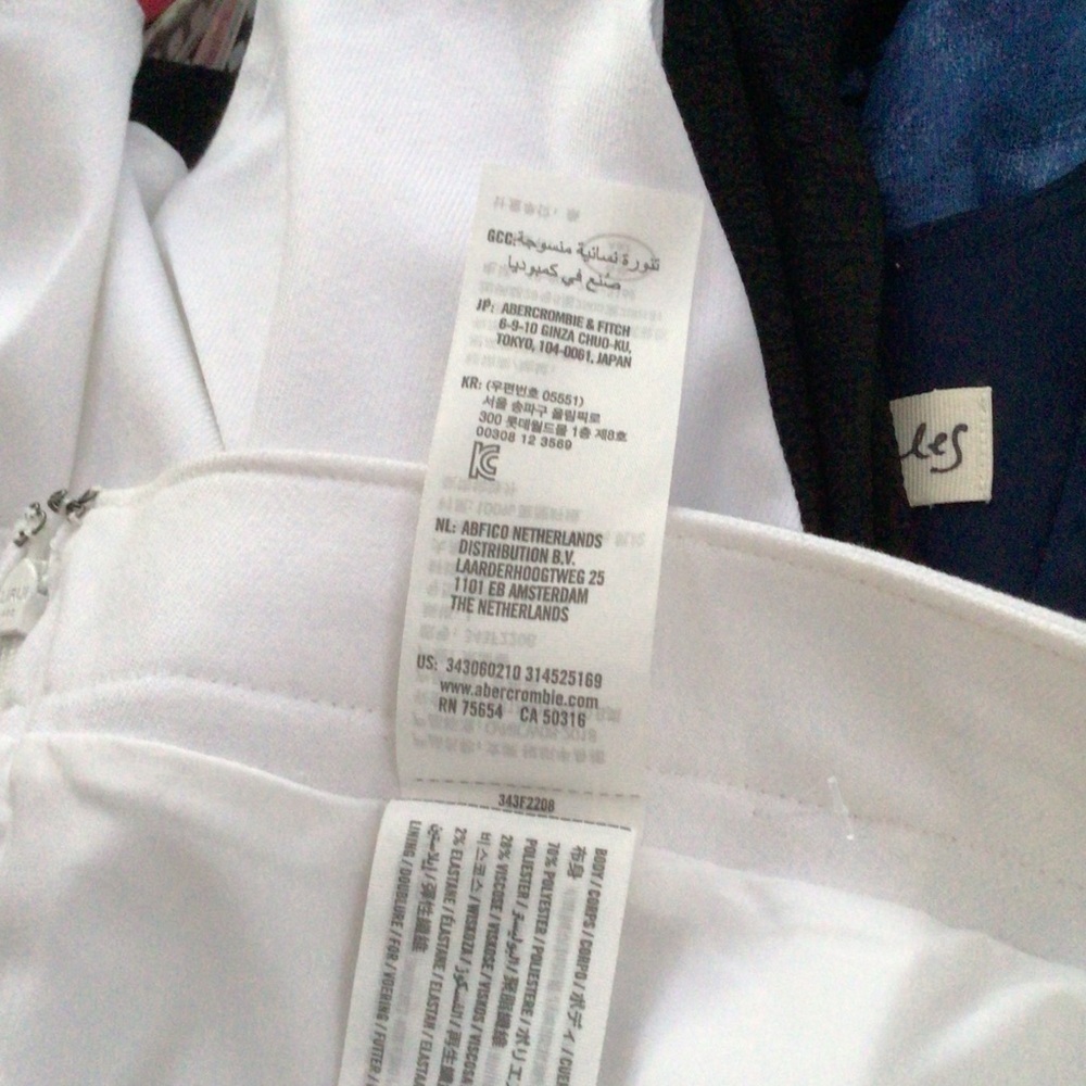 Hollister California Ultra Rise White Pleated Mini Skirt - Picture 5 of 11